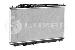 Радиатор охлаждение двигателя